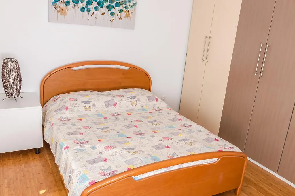 Apartments Seka Novi Vinodolski